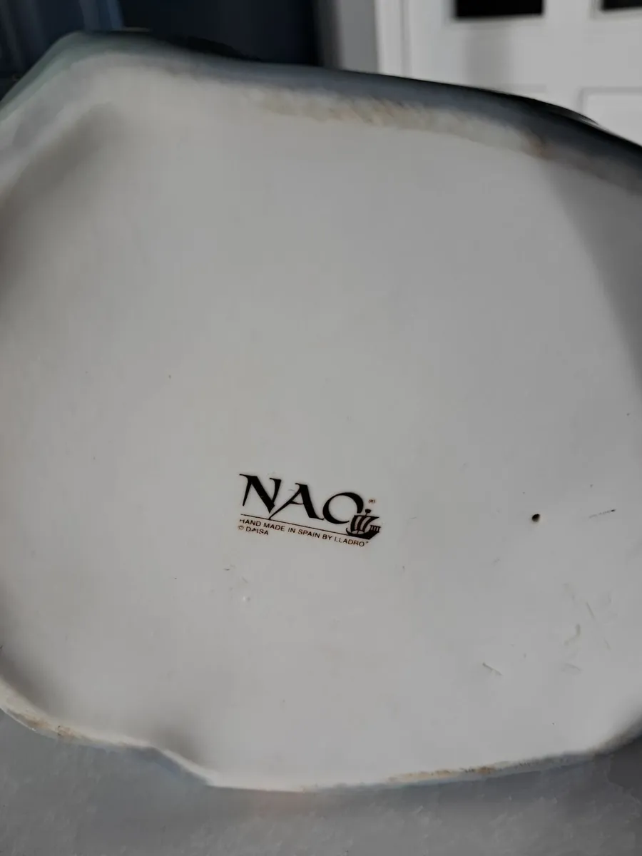 Authentic Nao by Lladro Figurine - Image 2