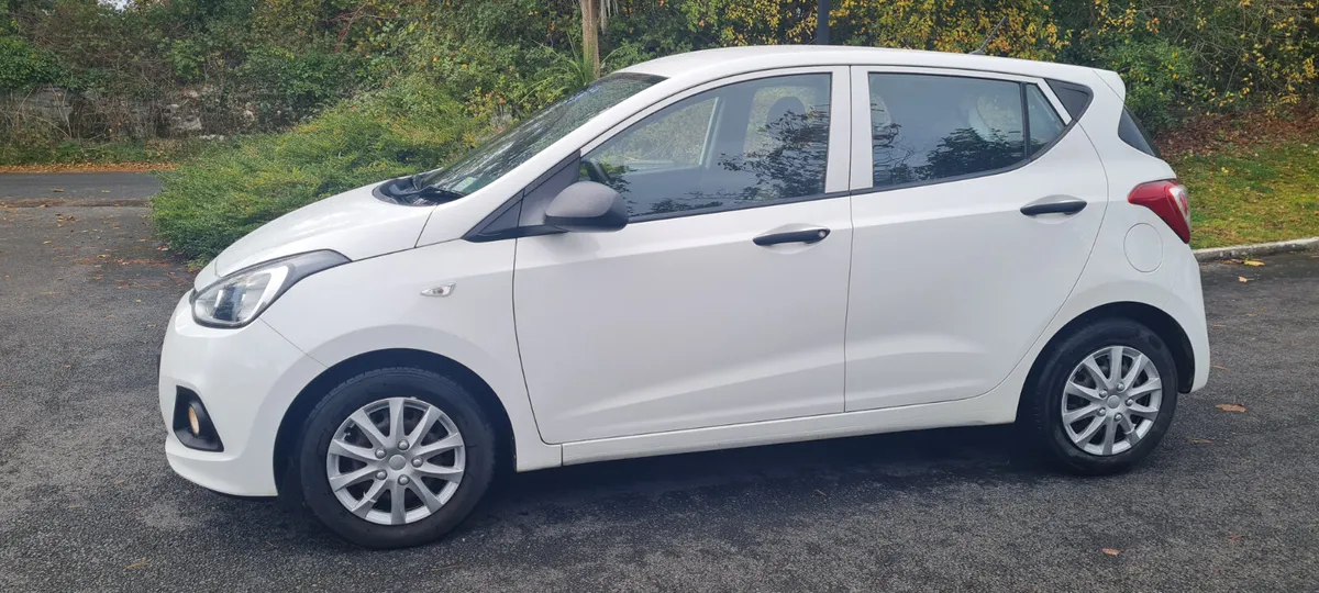 Hyundai i10 S 1.0L Petrol 5DR Manual 2015 - Image 4