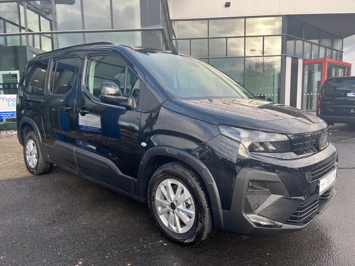 Peugeot Rifter Auto, Taxi Spec, 5 or 7 Seats - Image 1