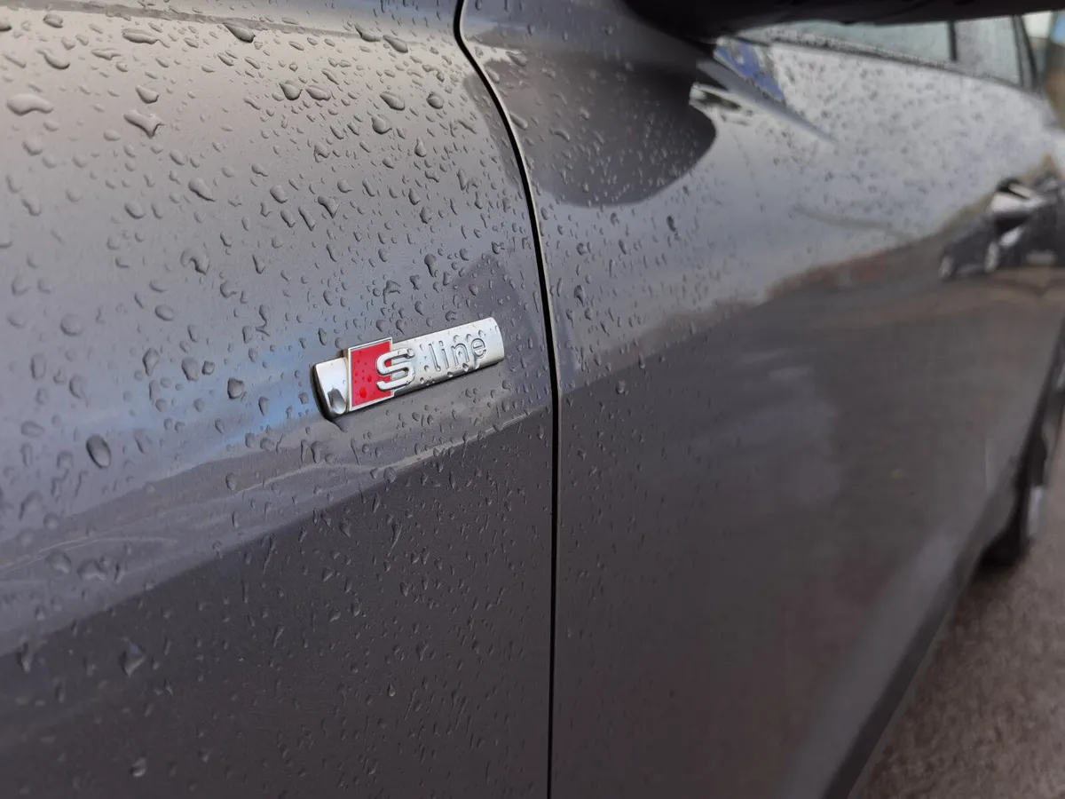 AUDI Q4 40 E-TRON S LINE **BIGGER BATTERY** - Image 2