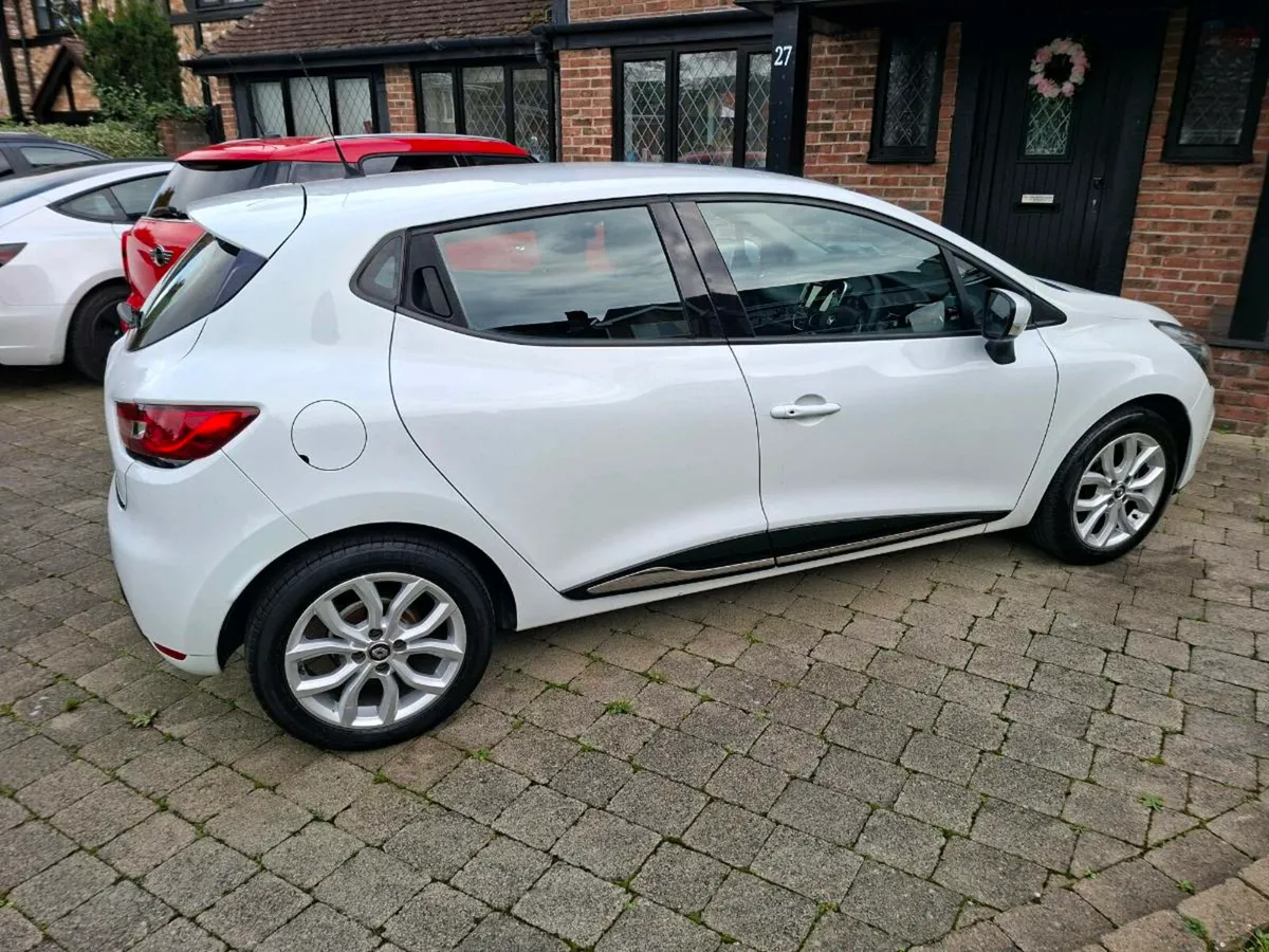 RENAULT CLIO 1.1 LITRE PETROL 2018 LIKE NEW - Image 2