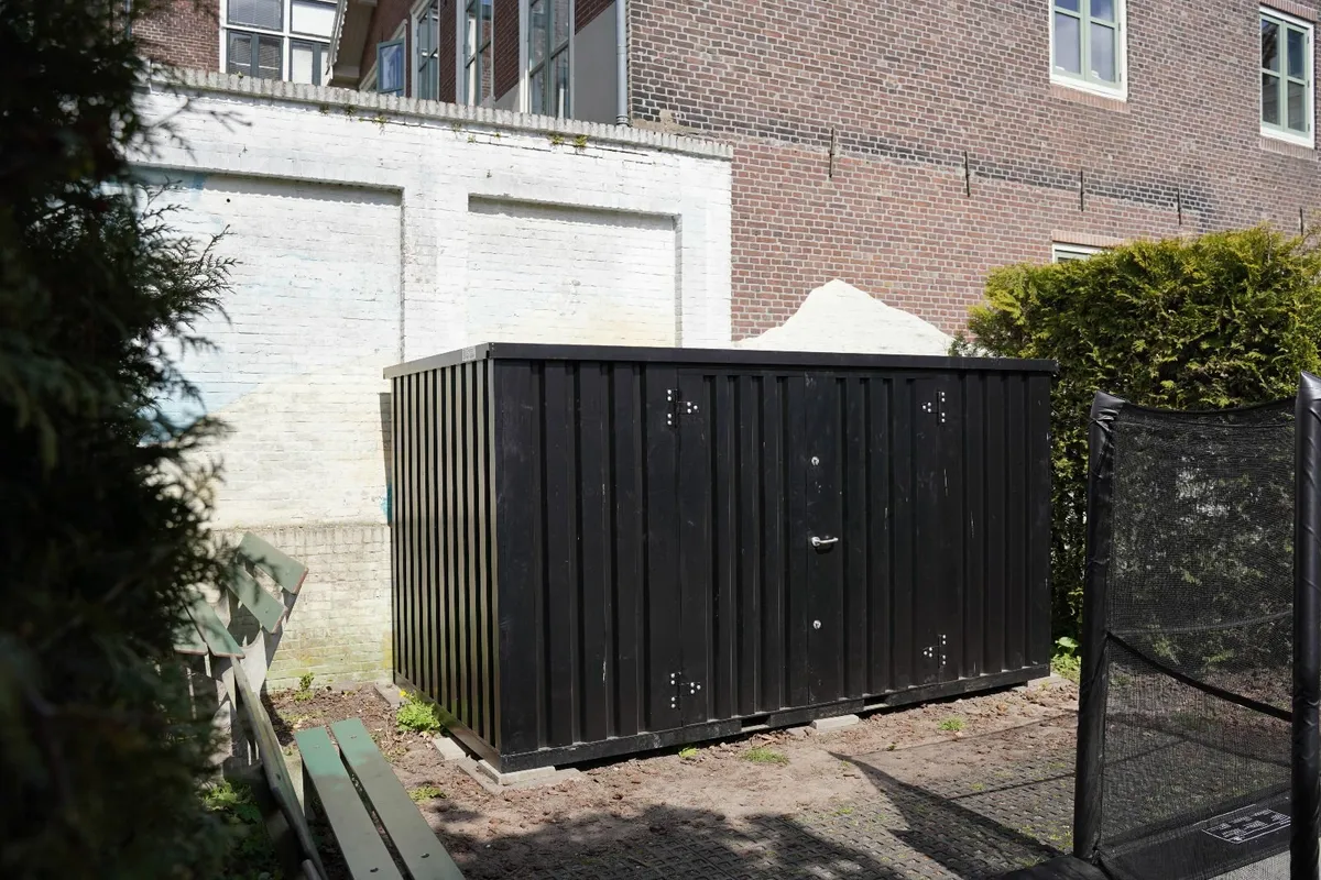 Outdoor Storage Unit – Compact and Reliable - Image 3