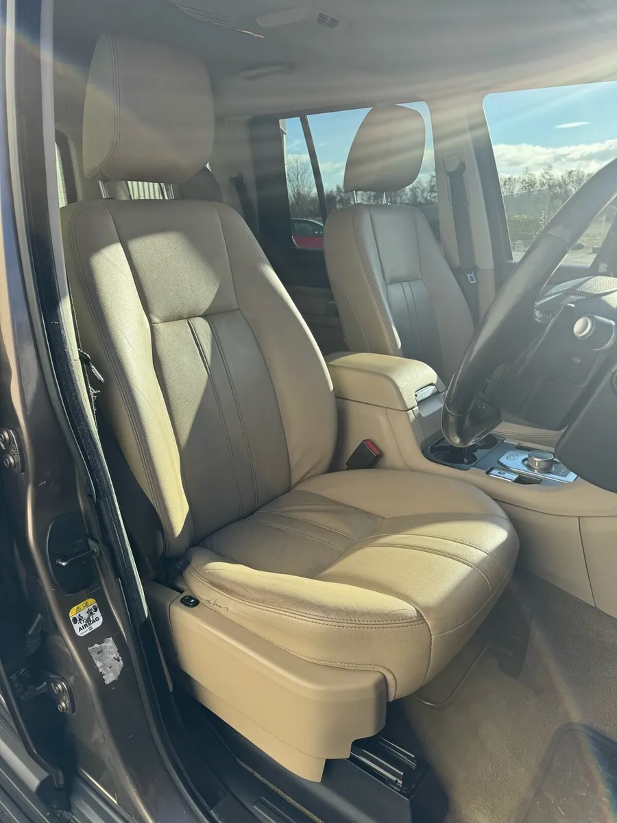 2014  Landrover Discovery 4 3.0 TDV6 New Doe 10/26 - Image 4