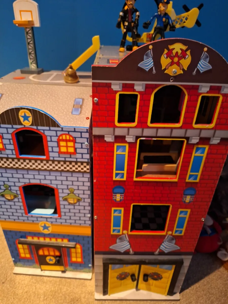 Kidcraft Everyday Heroes Play Set - Image 1