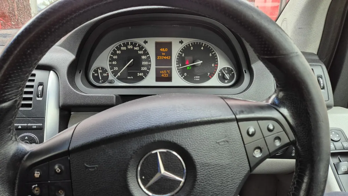 Mercedes B150 fresh NCT - Image 2