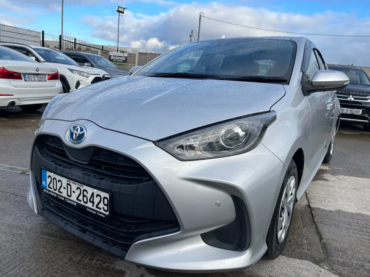202 Toyota Yaris Hybrid 1.5 Automatic 5dr Model - Image 3