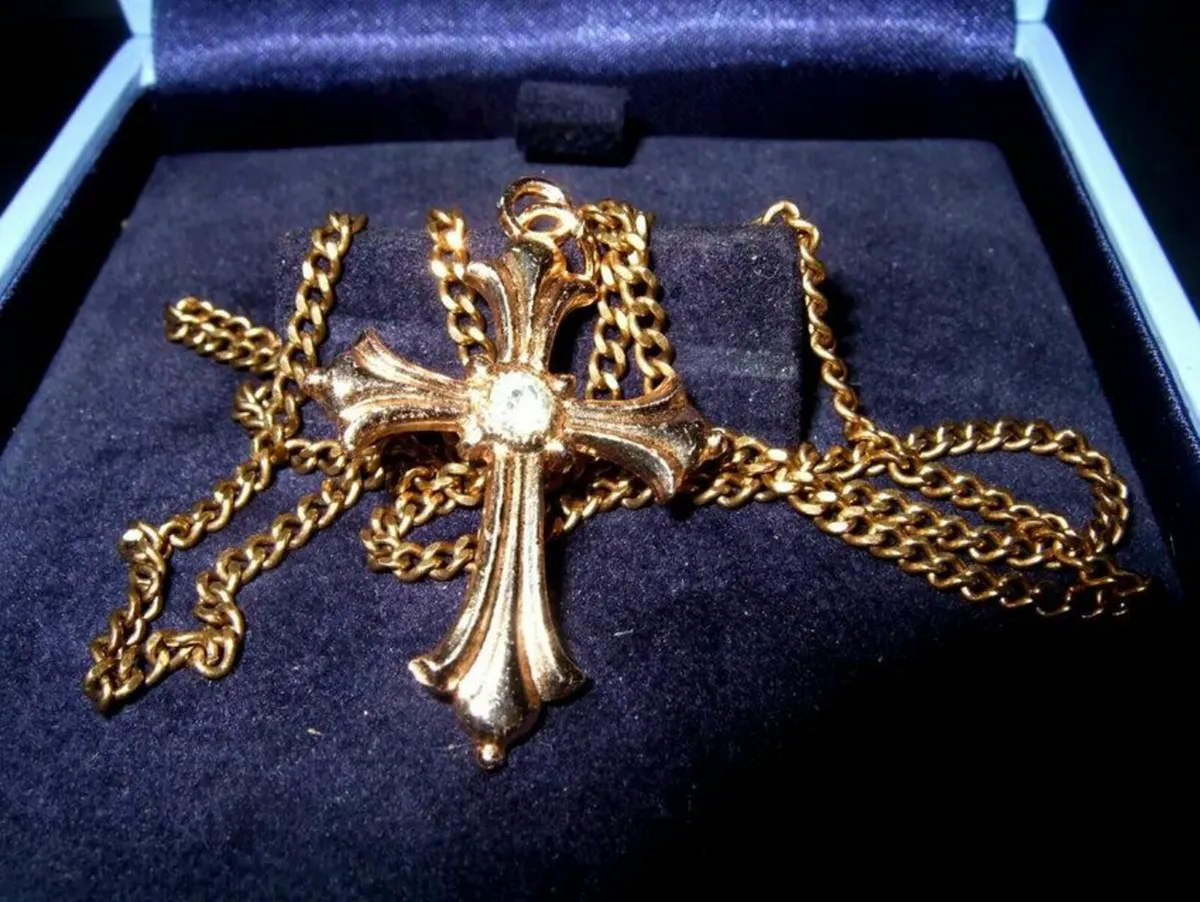 Vintage Hallmarked 9ct Necklace & Gemset Cross - Image 1