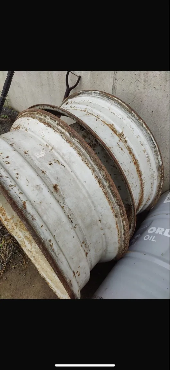 12/38 Ford Rims - Image 2