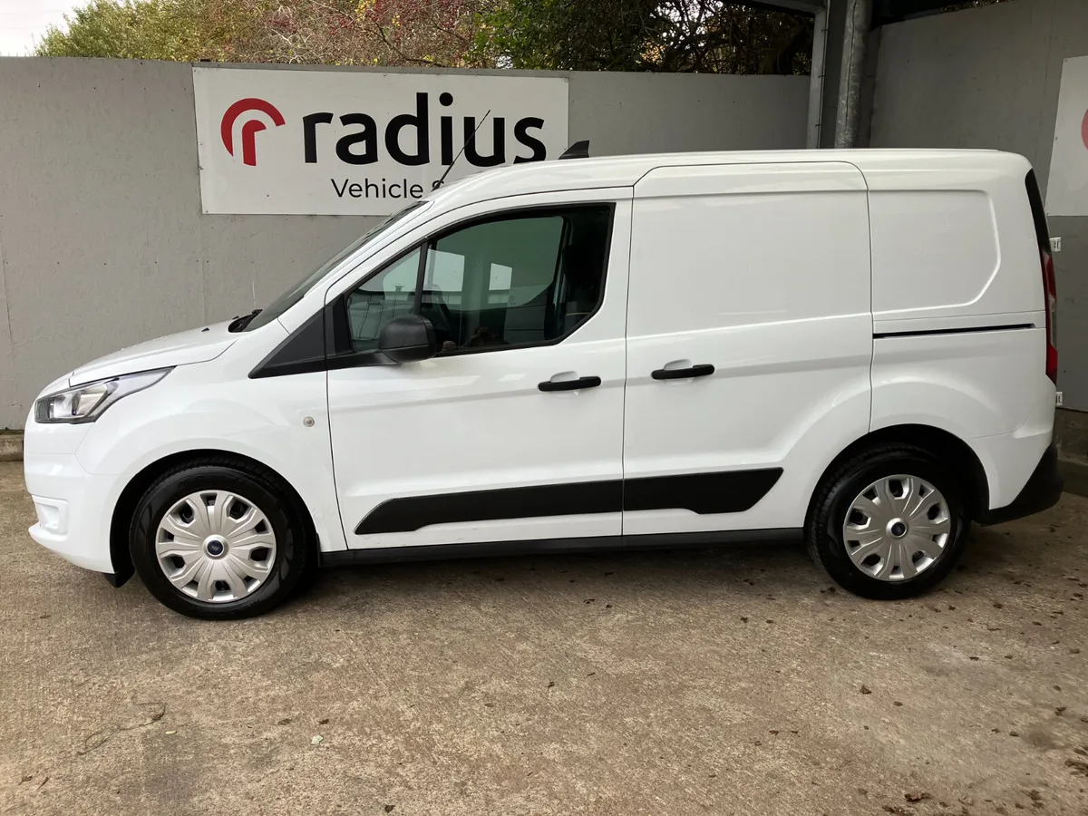 Ford Transit Connect 2021 - Image 2