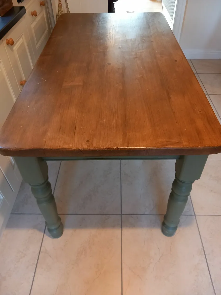 Kitchen table - Image 2