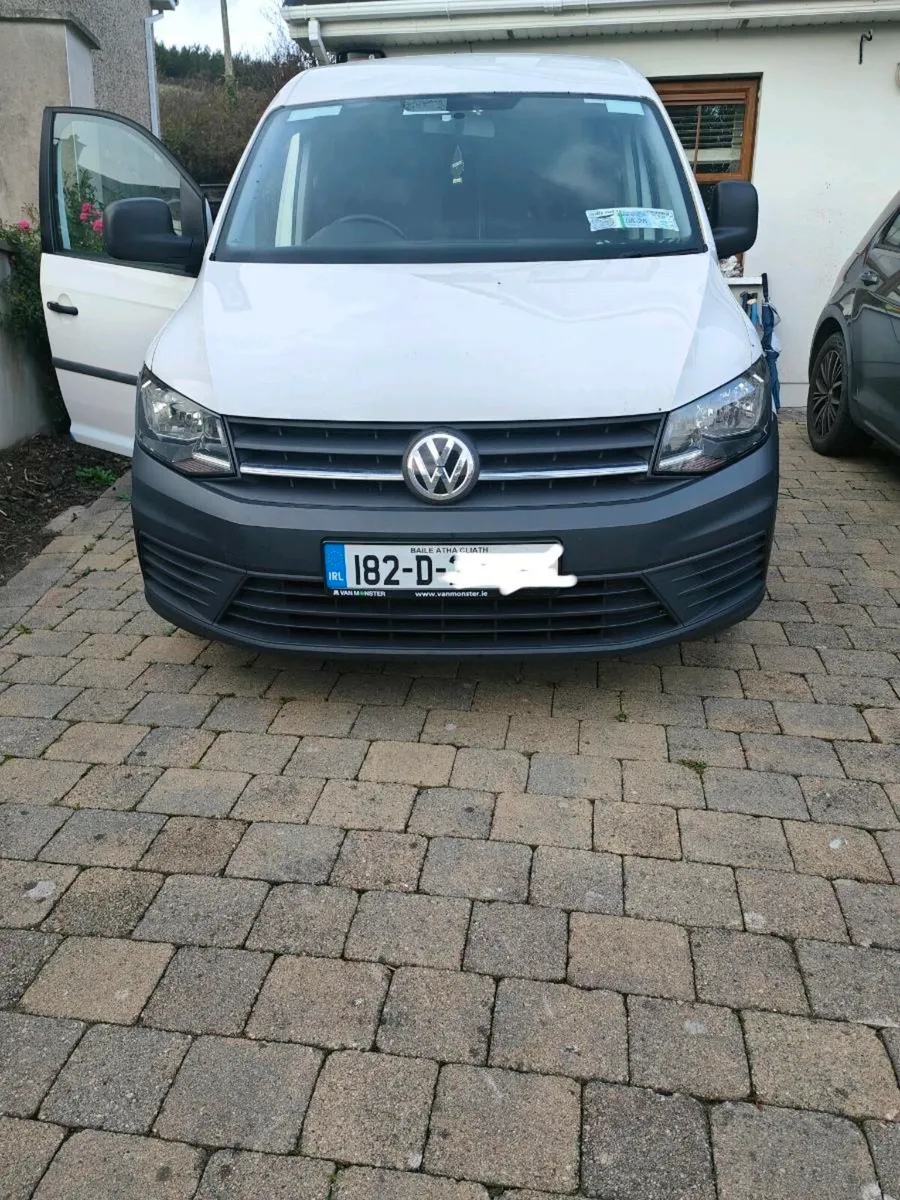 182 Volkswagen Caddy - Image 2
