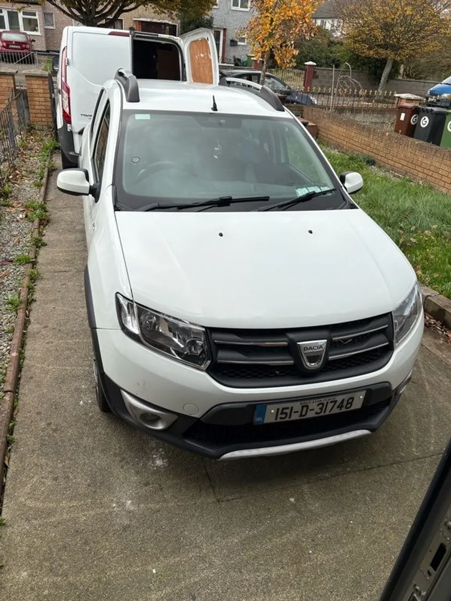 2015 Dacia Sandero Stepway - Image 1