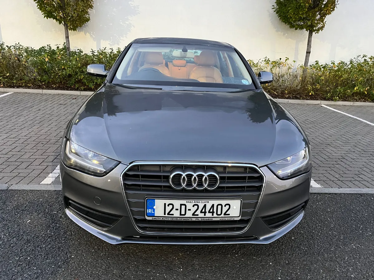 Audi A4 2012 VERY LOW MILEAGE,LIKE NEW,68000km - Image 4