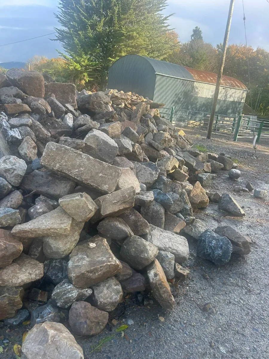 Building Standstone - Image 3