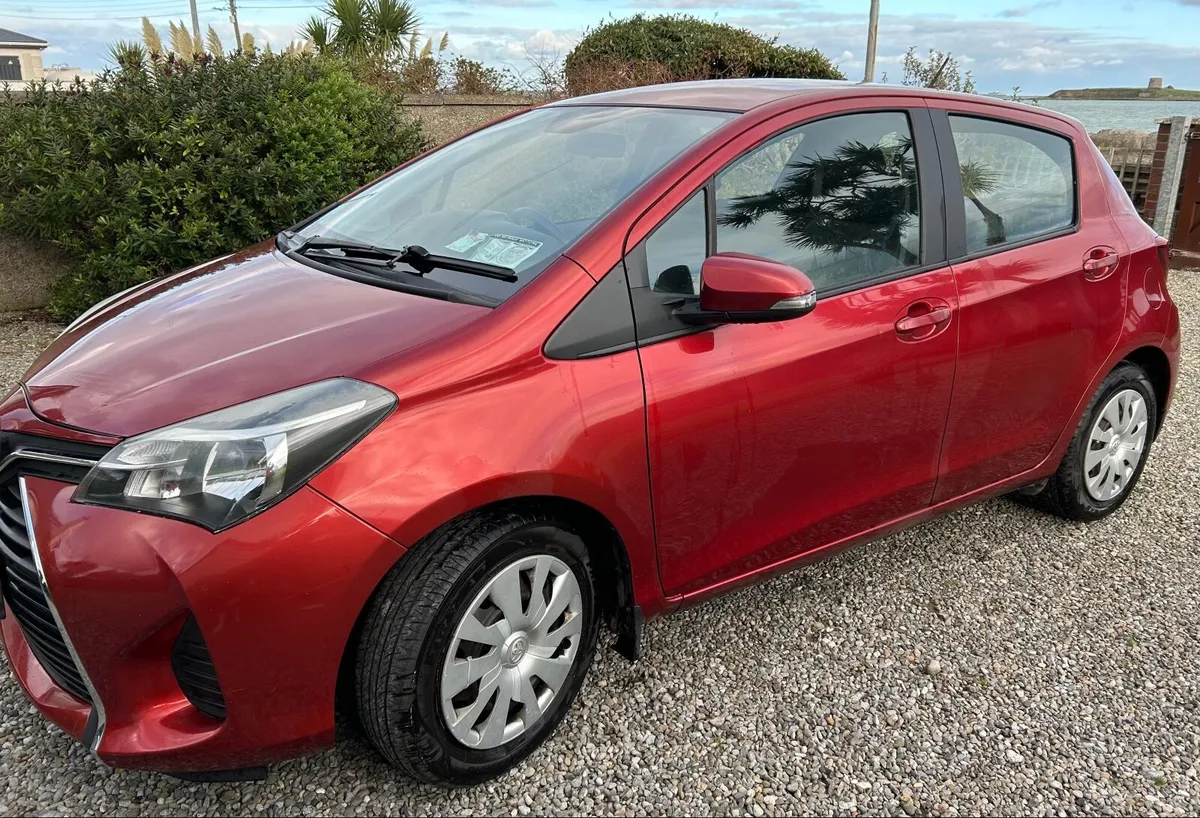 Toyota Yaris 2015 - Image 2