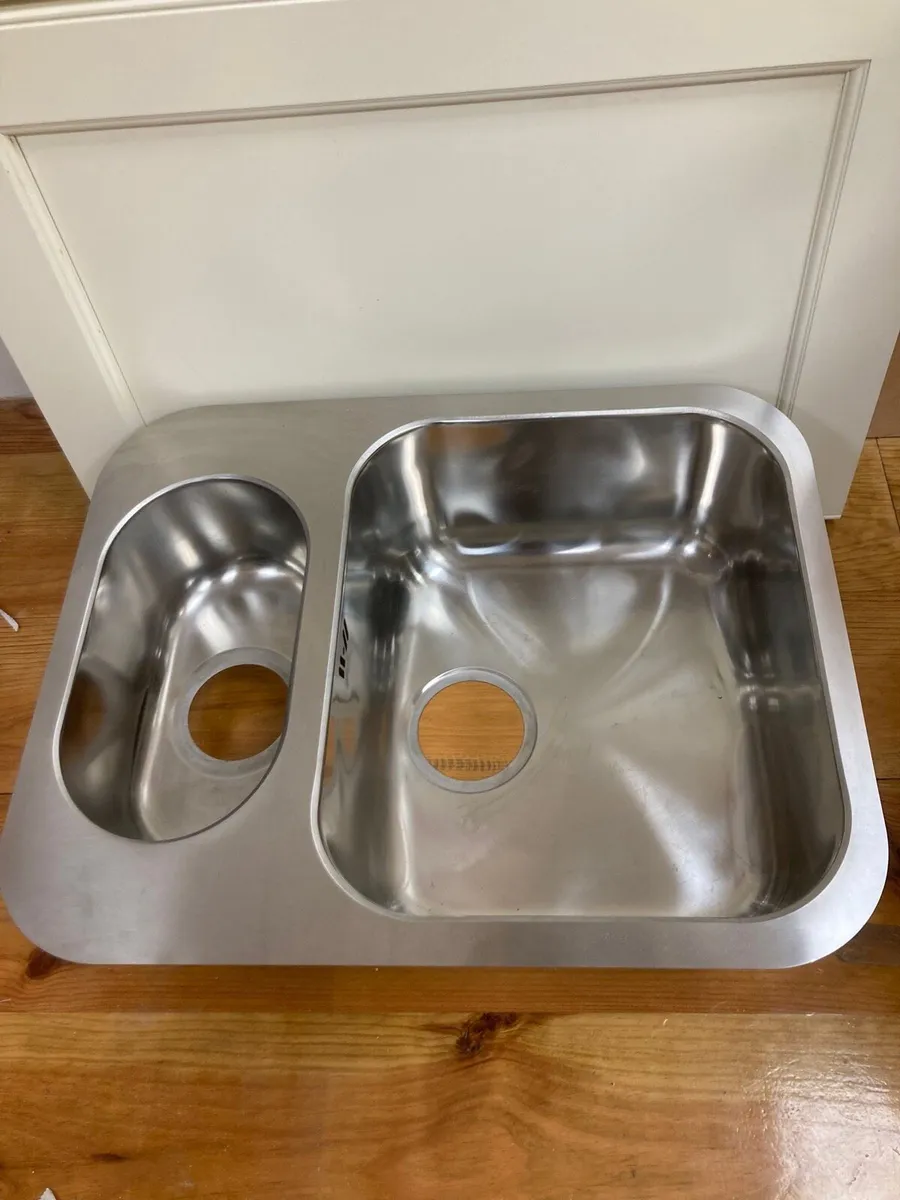 Winterwood Ex Display Sinks - Image 4