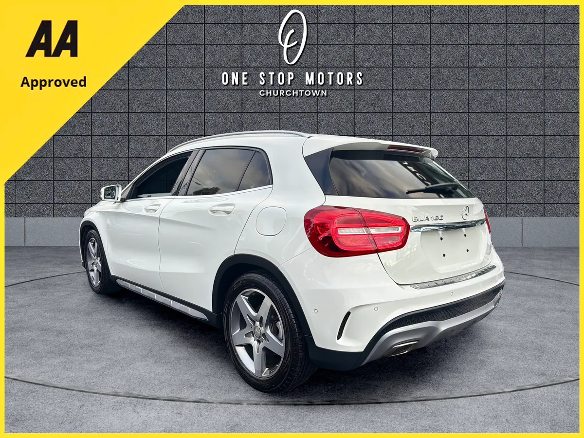 2015 Mercedes-Benz GLA *AMG PREMIUM* AUTO/LOW KM - Image 2