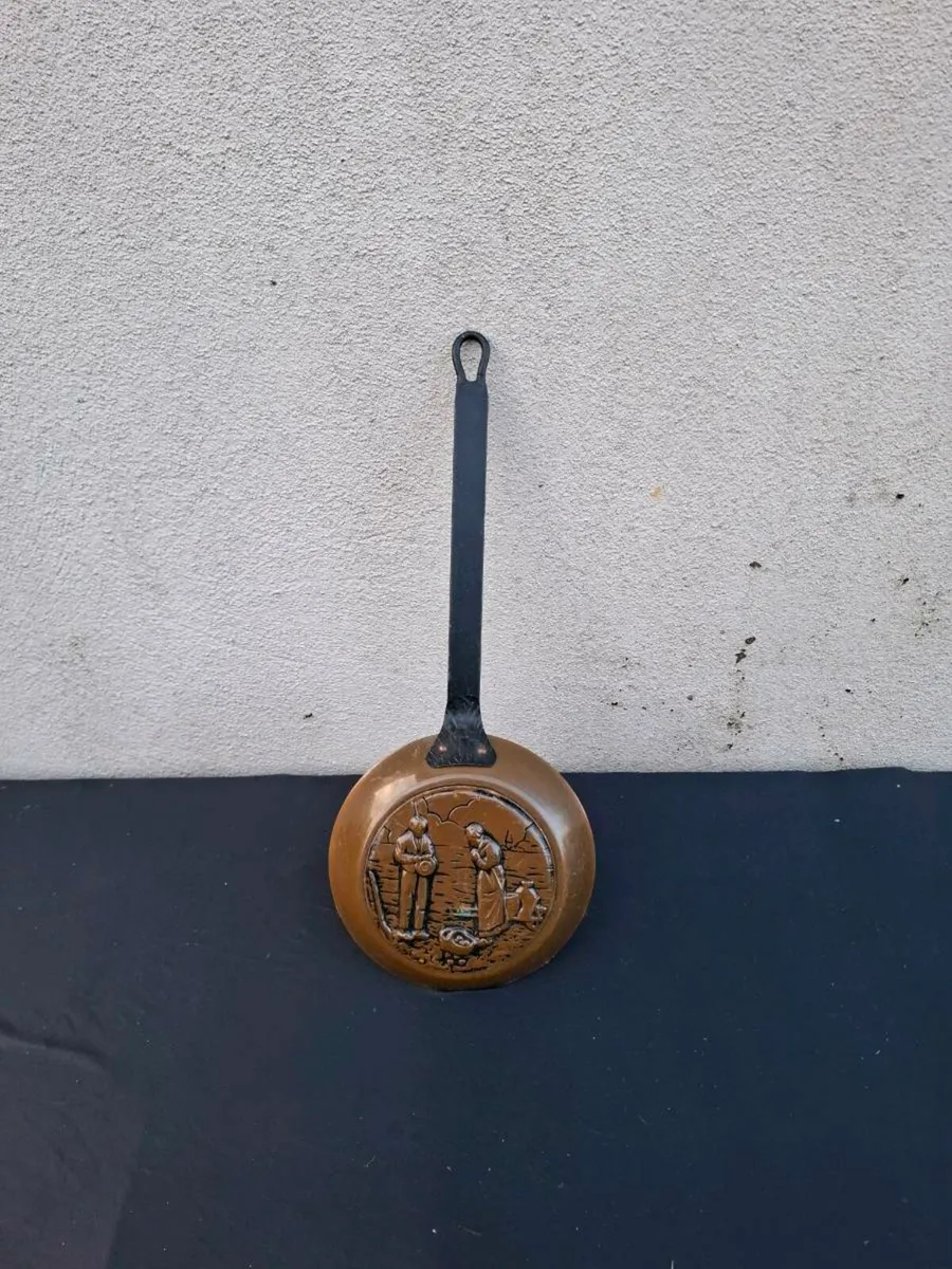 Decorative copper pan postage possible - Image 1
