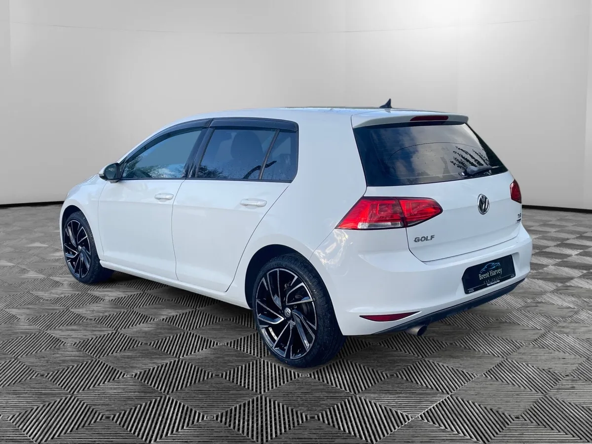 VW GOLF- COMFORTLINE-LOW KM - Image 2