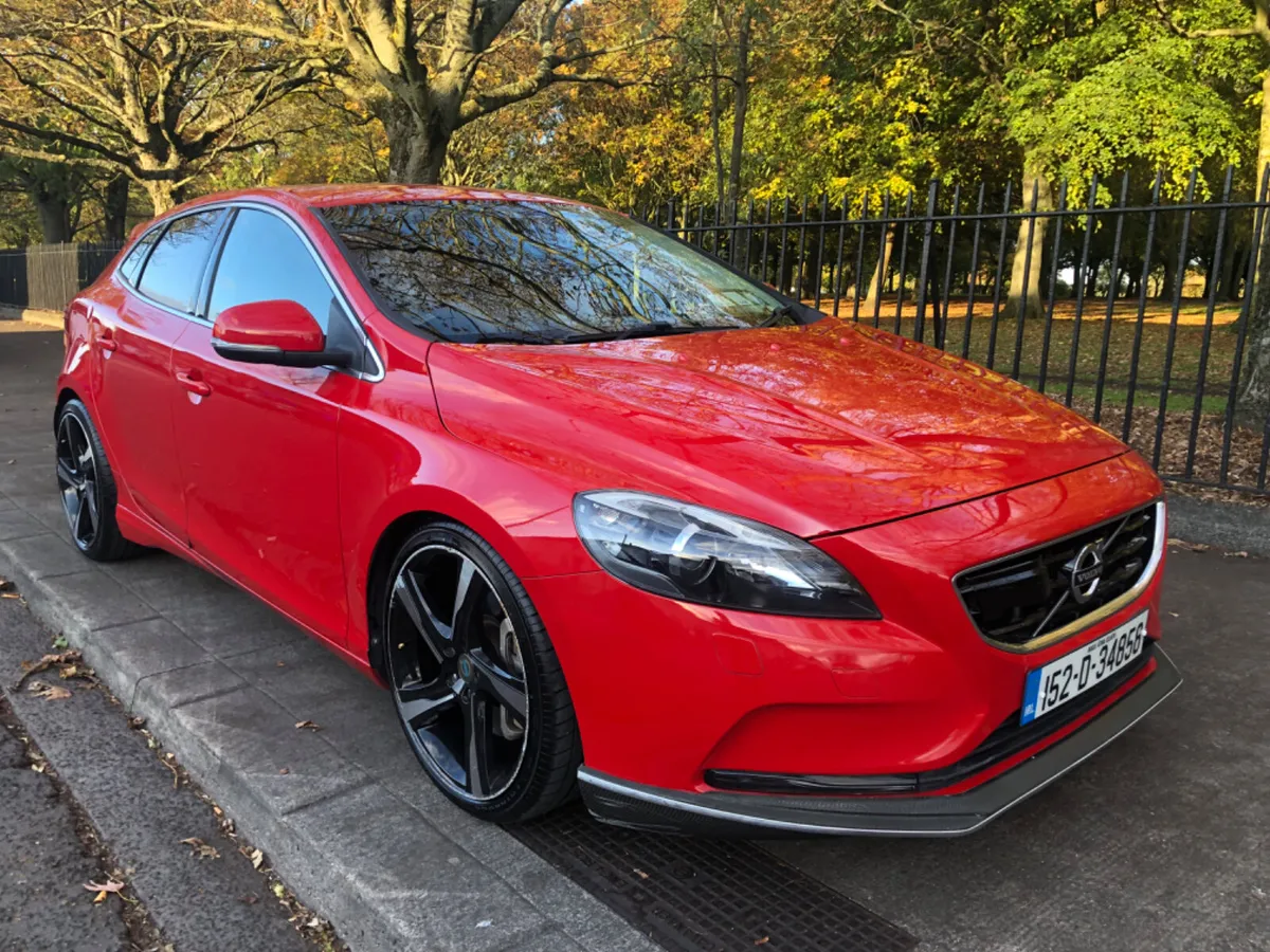 2015 VOLVO V40 D4 AUTO LEATHER R DESIGN - Image 1