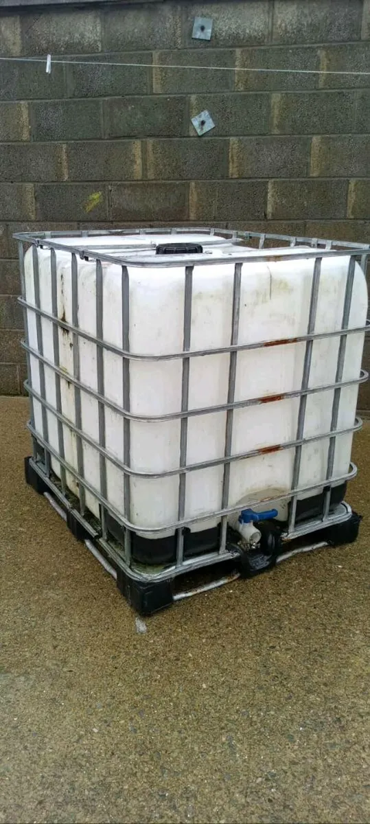 Ibc tanks for sale one is 600liter other 1000ltr - Image 3