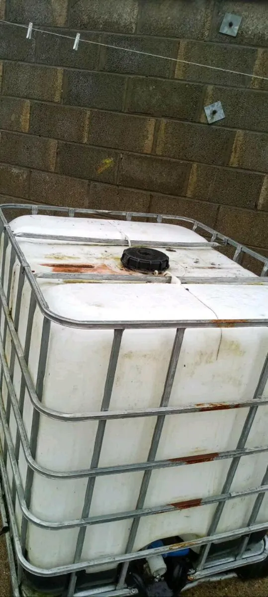 Ibc tanks for sale one is 600liter other 1000ltr - Image 4