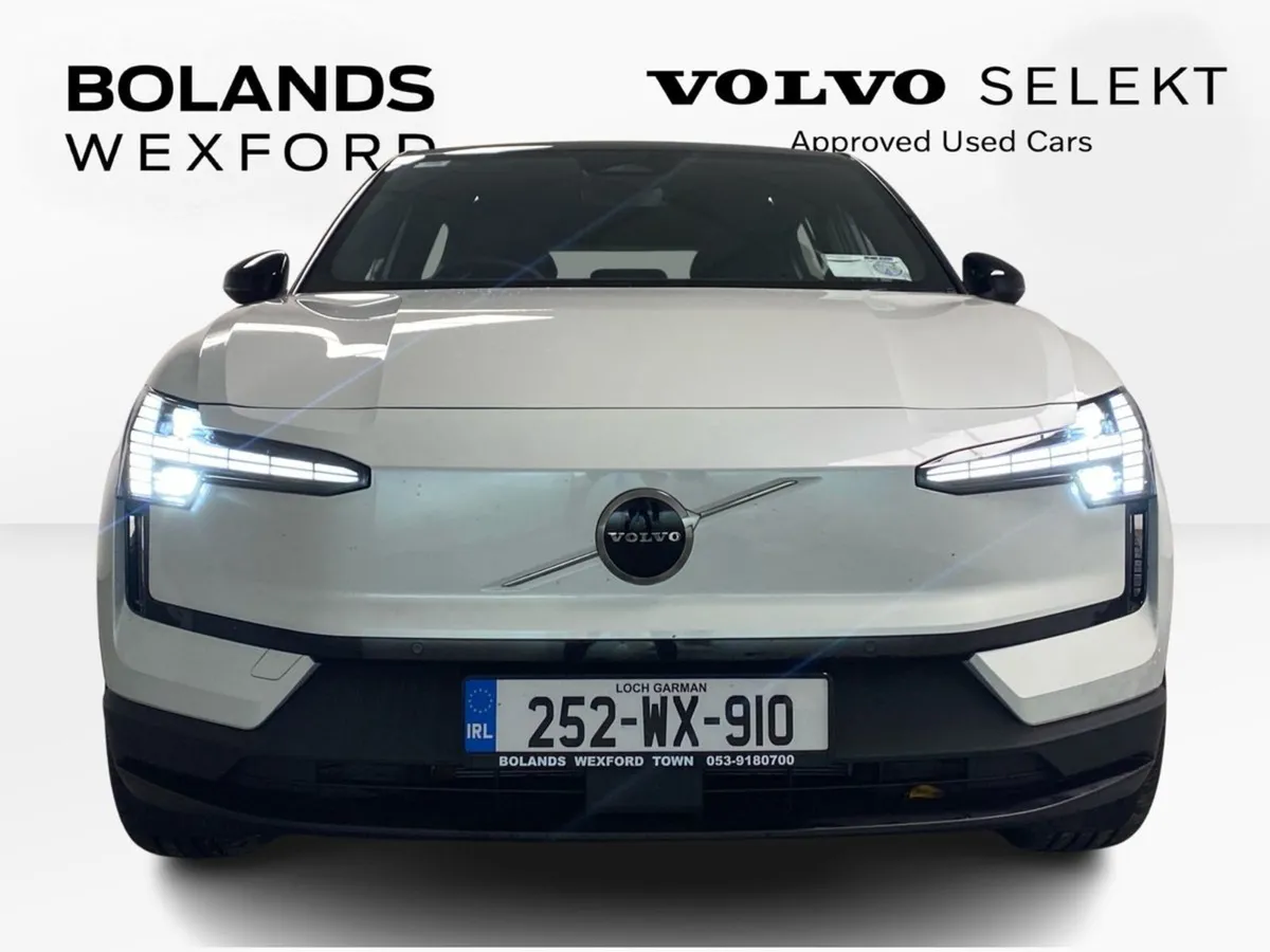 Volvo EX30 Single Motor BEV 272hp Plus - Image 3