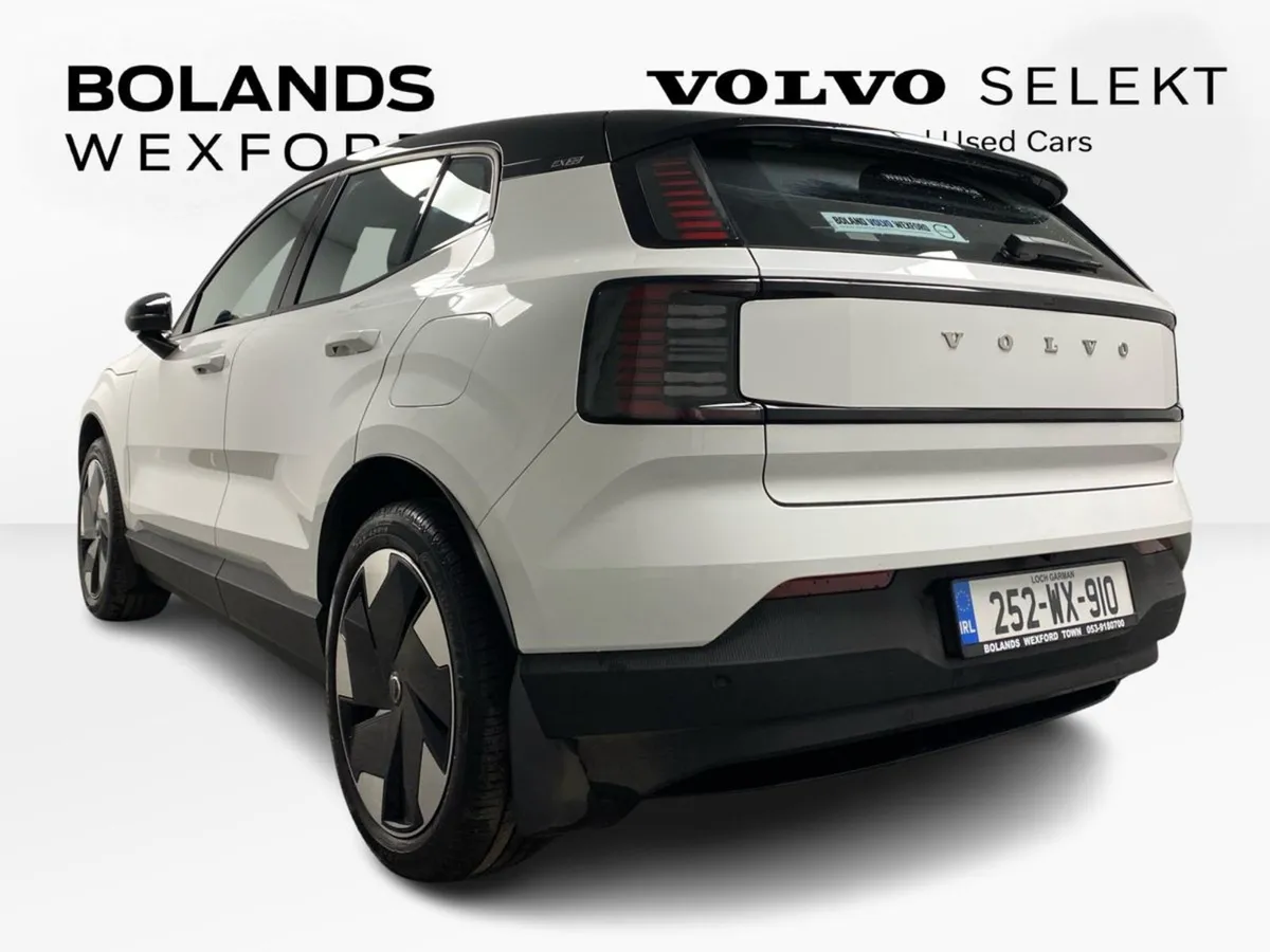 Volvo EX30 Single Motor BEV 272hp Plus - Image 4