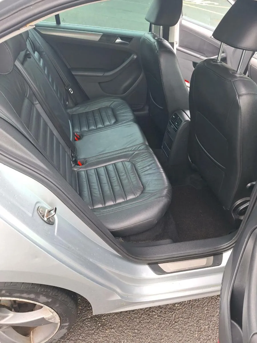 VW Jetta Highline 2.0 litre 140BHP - Image 3