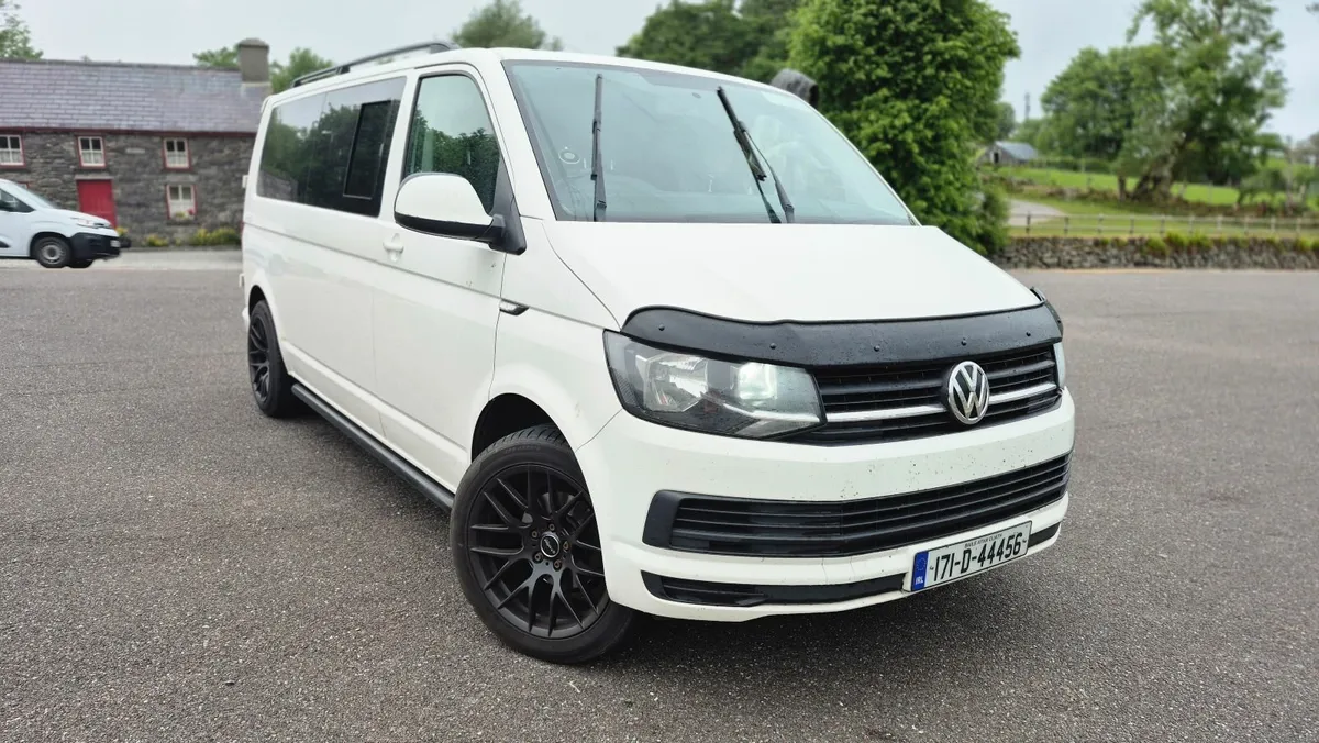 2017 Automatic Volkswagen Transporter T6  LWB TD - Image 1