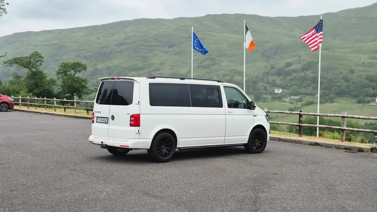 2017 Automatic Volkswagen Transporter T6  LWB TD - Image 2