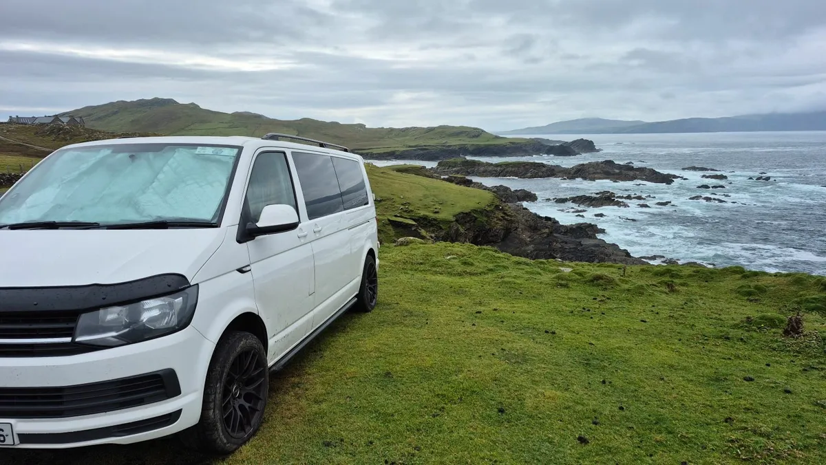 2017 Automatic Volkswagen Transporter T6  LWB TD - Image 3