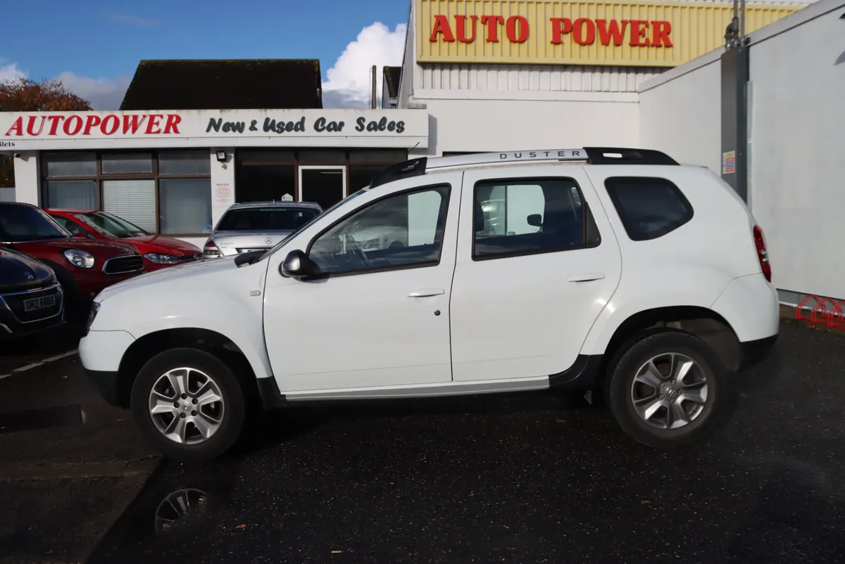 2017 Dacia Duste 1.5DCI Diesel 6-sp - Image 1