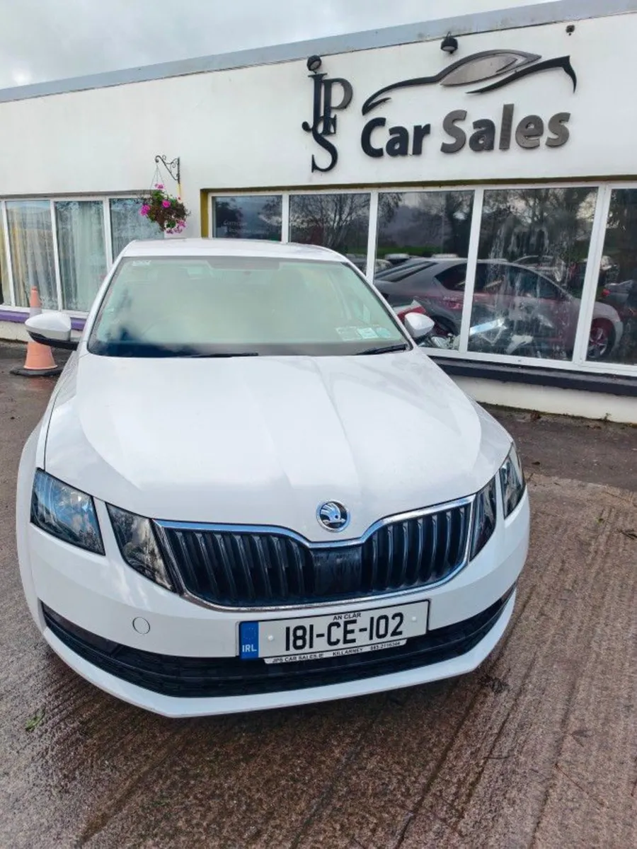 Skoda Octavia Ambition 1.6tdi 90hp - Image 2