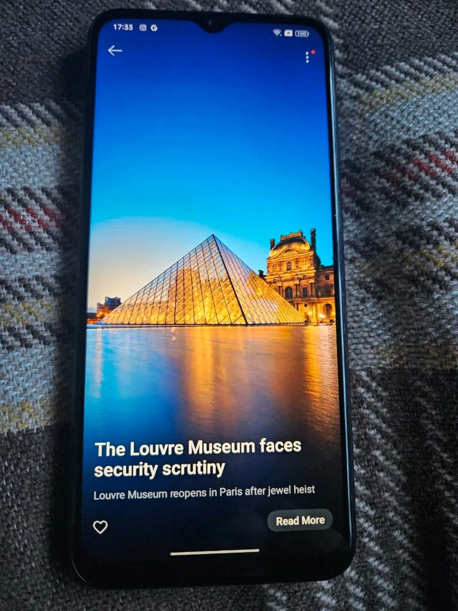Mobile phone - Image 4