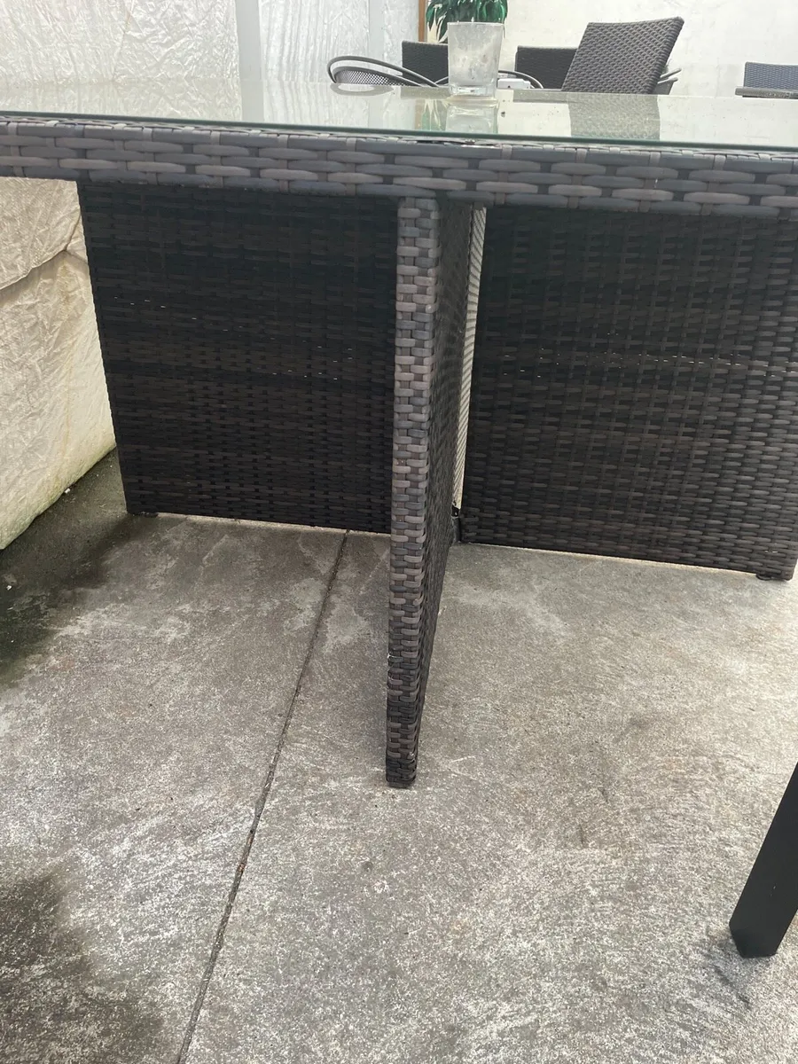 Outdoor Rattan garden tables - Image 3