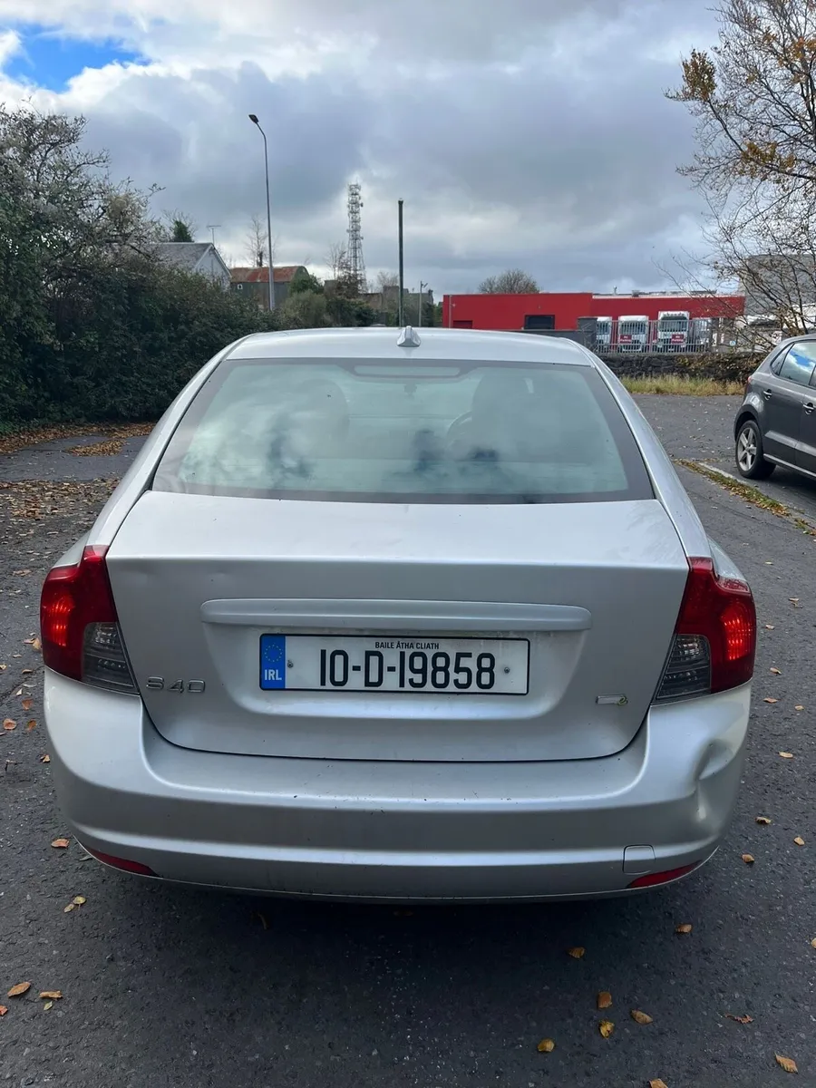 2010 VOLVO S40 1.6 DIESEL - Image 4