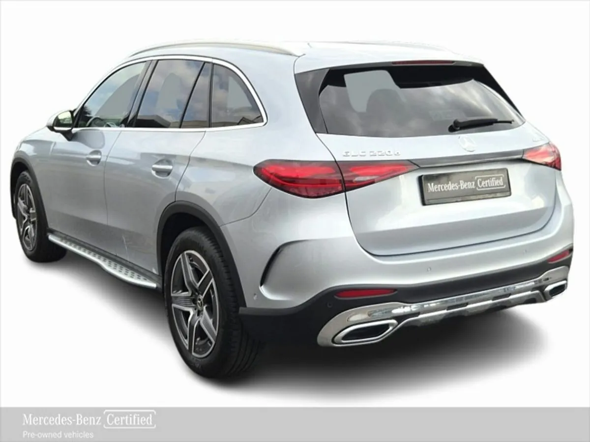 Mercedes-Benz GLC GLC220d 4MATIC AMG Line - Image 4