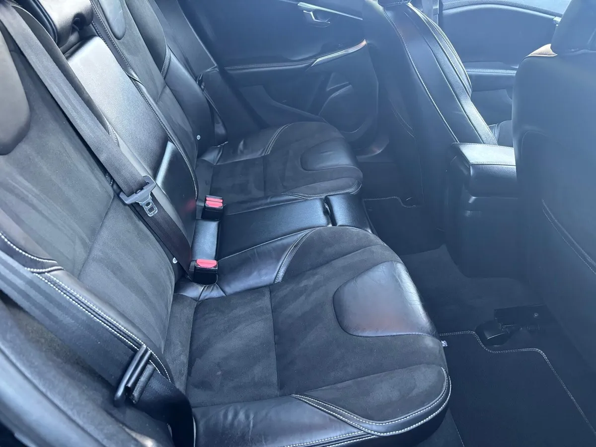 Volvo V40 2016 - Image 4