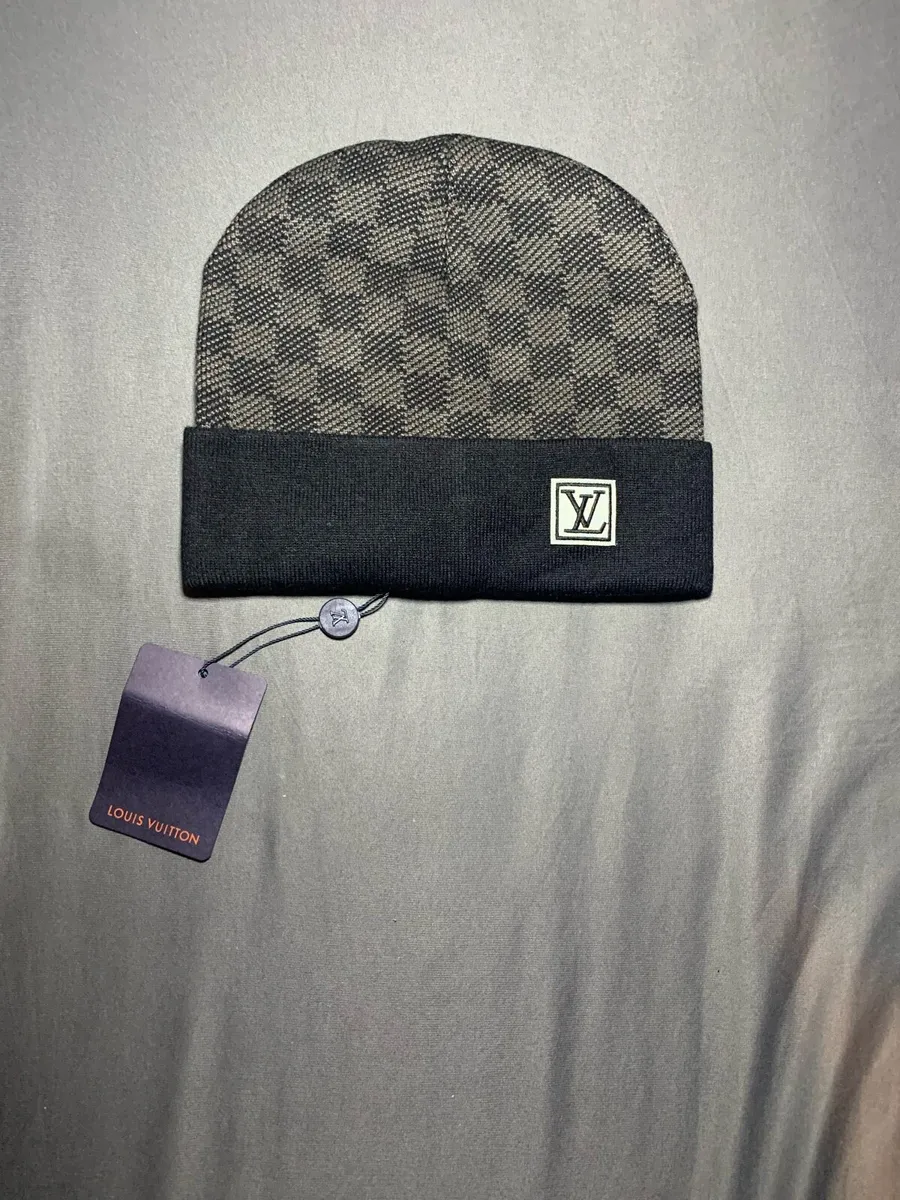 Louis Vuitton Bennie - Image 1