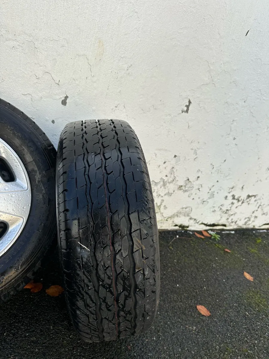 4 wheels and tyres - Image 4