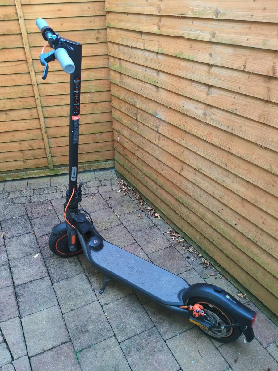 Segway Ninebot F40E - Image 1