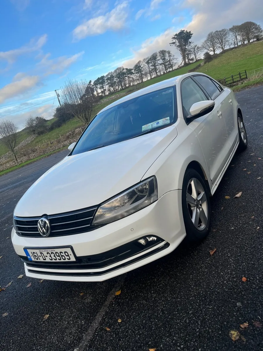 Volkswagen Jetta 2016 - Image 1