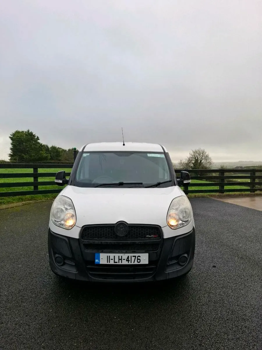 Fiat Doblo Van 2011 - Image 2