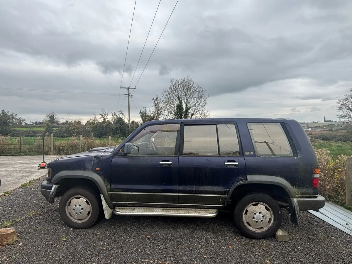 Isuzu trooper - Image 2