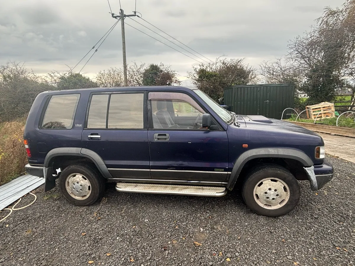 Isuzu trooper - Image 3