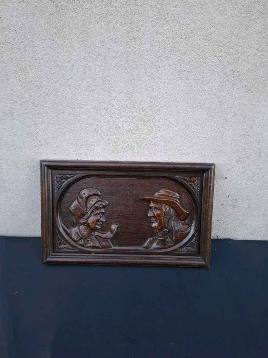 Sculpted wood frame postage possible