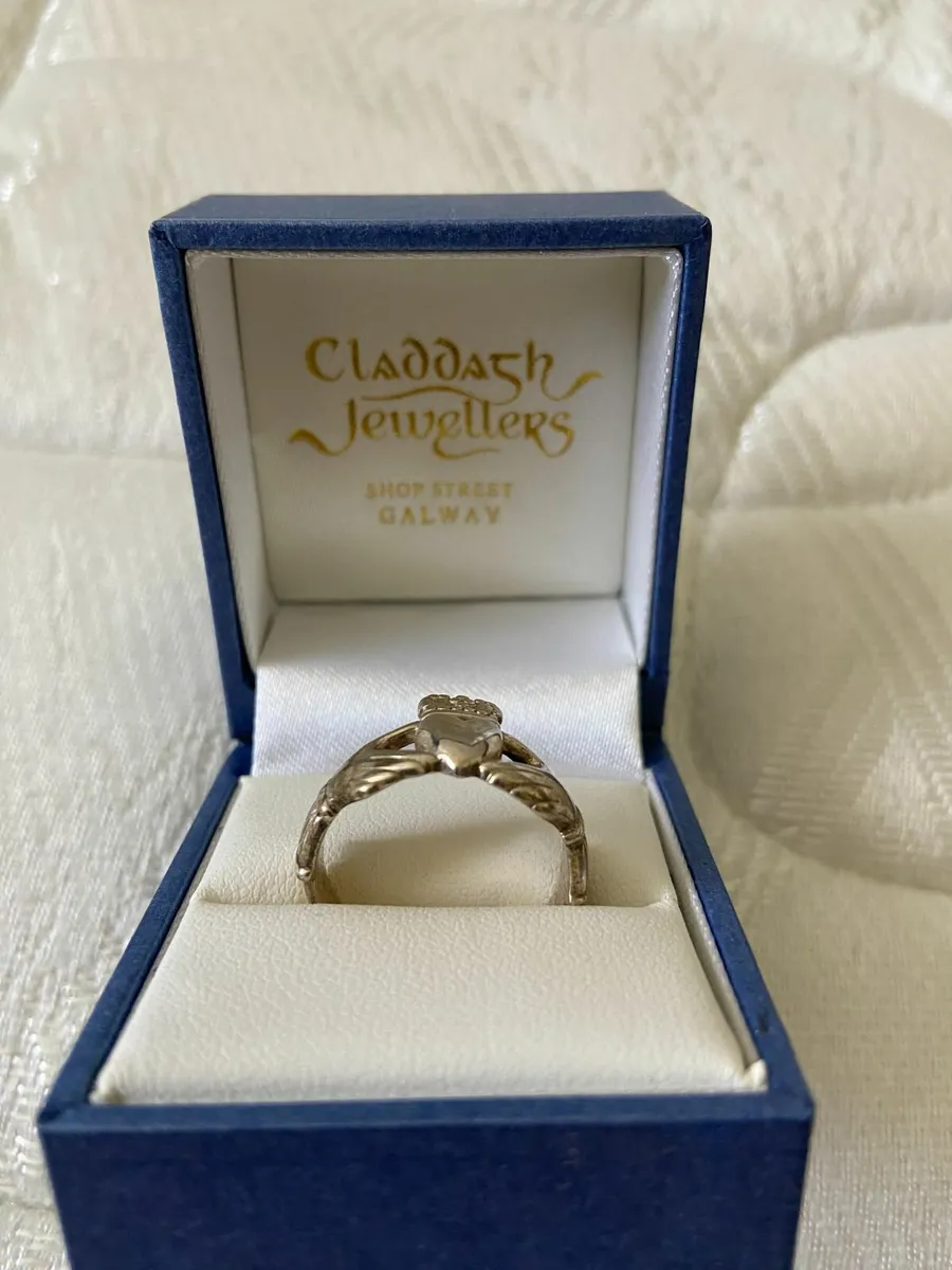 Claddagh Ring- Silver - Image 1