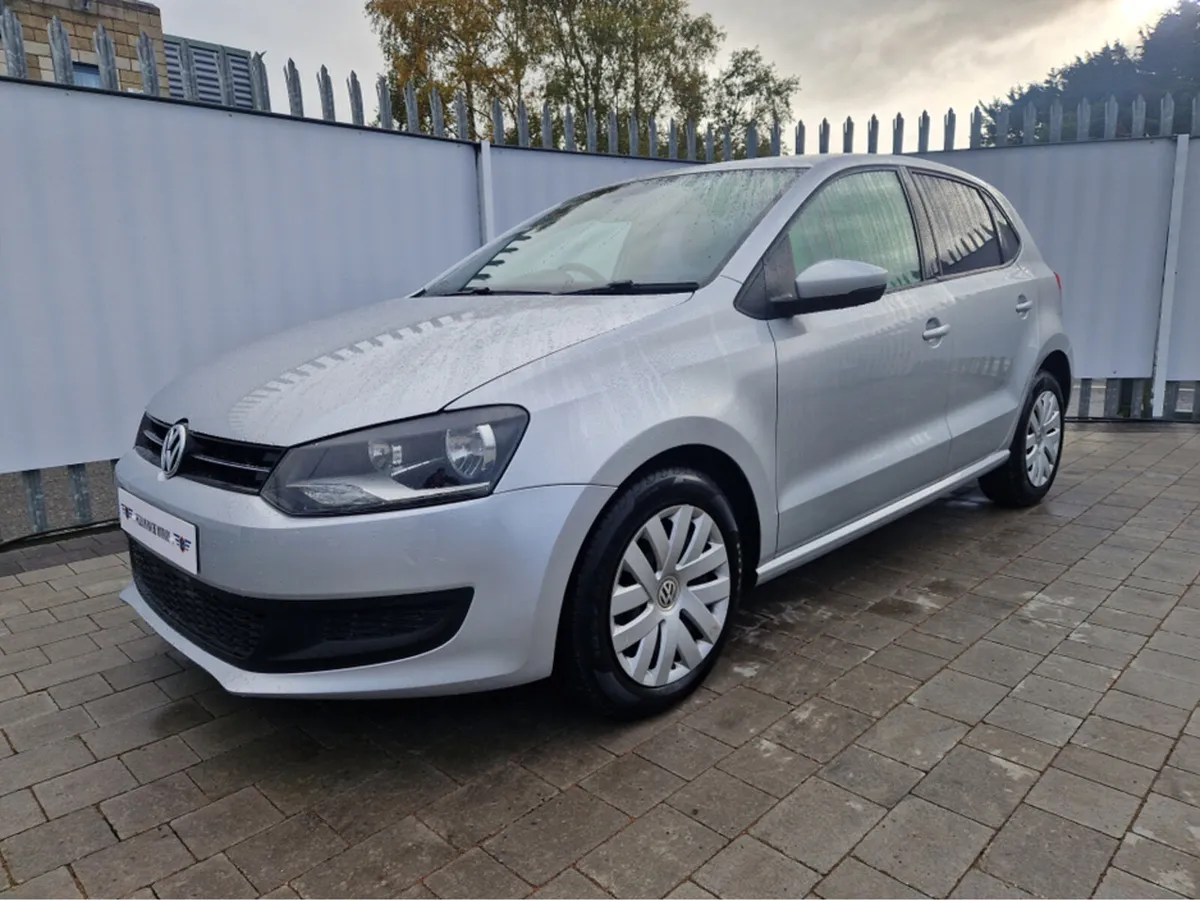 Volkswagen Polo 1.2 PETROL AUTO - Image 3