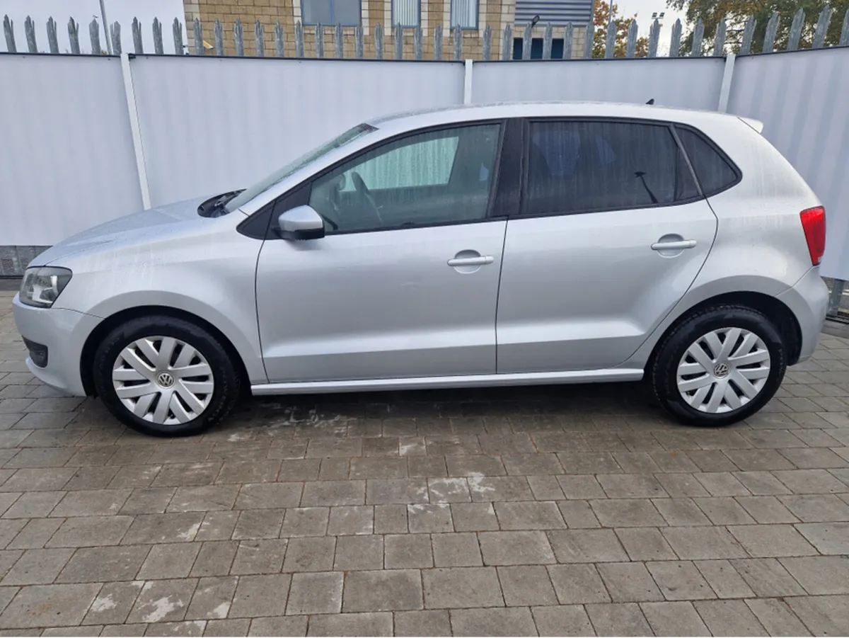 Volkswagen Polo 1.2 PETROL AUTO - Image 4